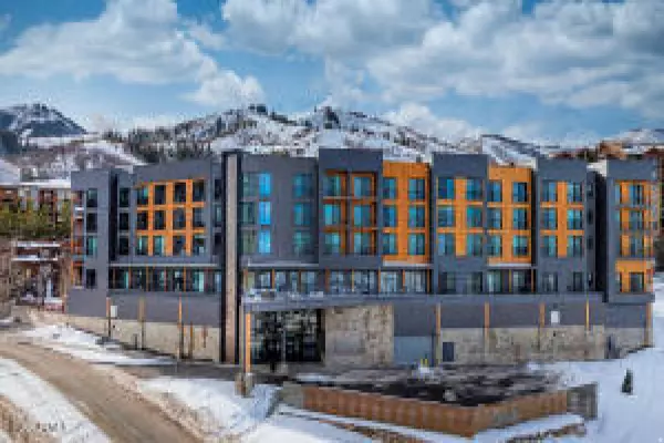 2670 W CANYONS RESORT DR #325, Park City, UT 84098