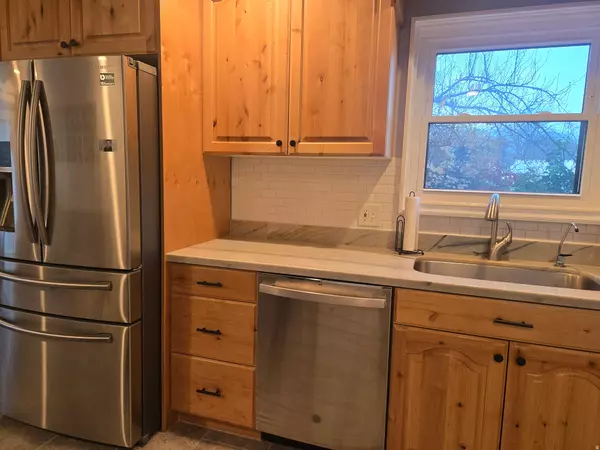 Millcreek, UT 84106,3263 S IMPERIAL PARK LN E