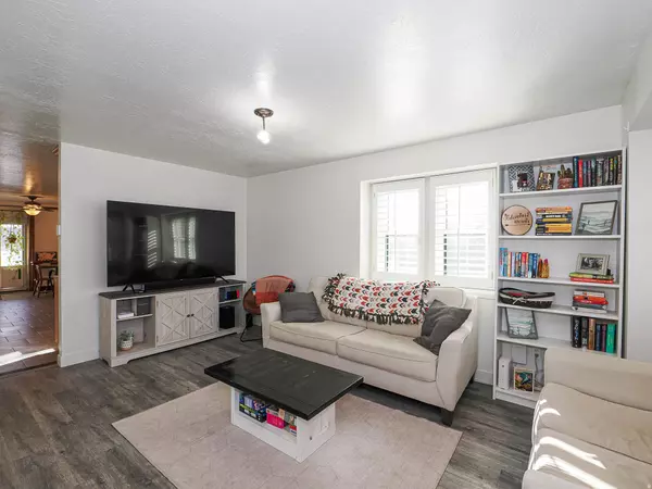 Millcreek, UT 84106,3263 S IMPERIAL PARK LN E