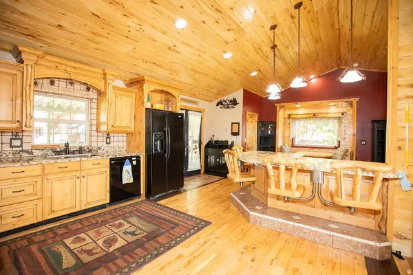 Vernal, UT 84078,760 W 2000 N