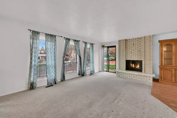 Ogden, UT 84403,1663 NAVAJO DR