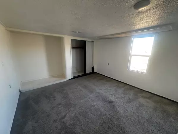 Moroni, UT 84646,215 W 200 N