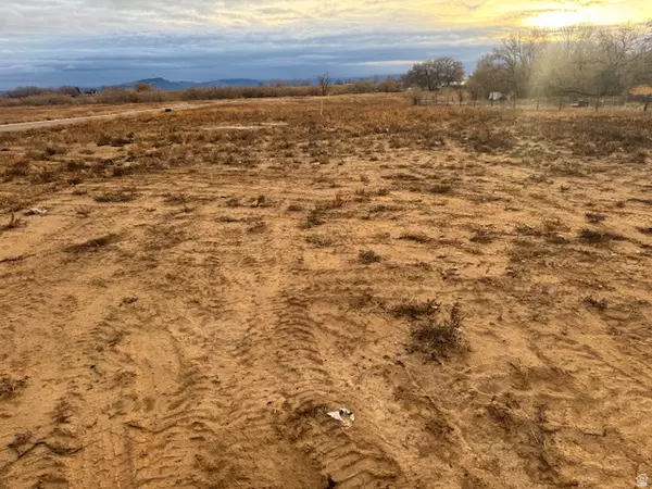 Vernal, UT 84078,128 E 2000 S #17