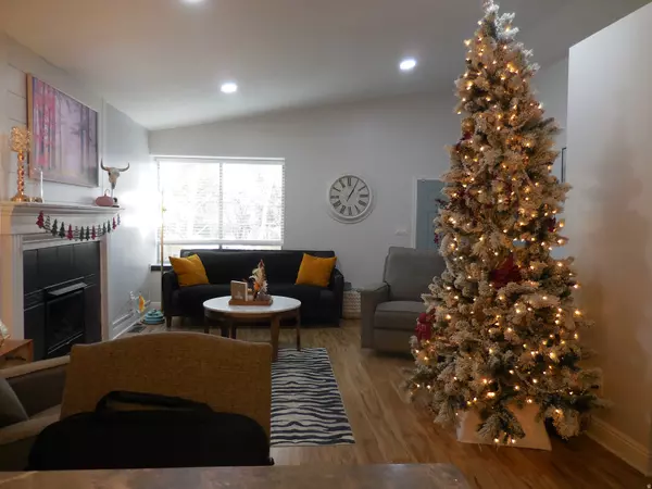 West Jordan, UT 84088,7993 S 2760 W