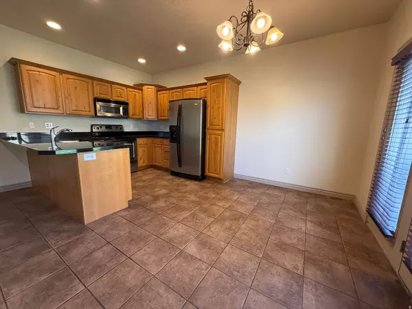 Midvale, UT 84047,6768 S SIENNA PARK LN E