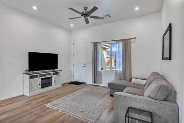 Hurricane, UT 84737,4759 W 3080 S