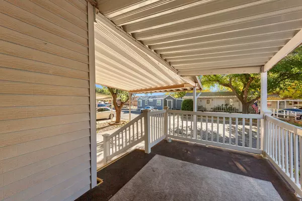 Washington, UT 84780,180 N 1100 E #8