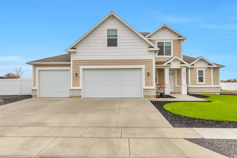 5417 W 3850 S, Hooper, UT 84315