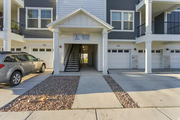 Saratoga Springs, UT 84045,938 W CORAL CHARM WAY #L202