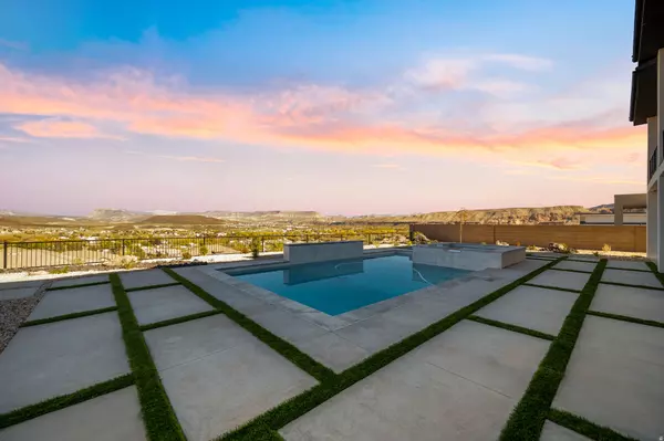 1670 W 725 S, Hurricane, UT 84737