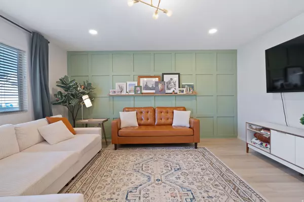 Lehi, UT 84043,2464 W 2250 N