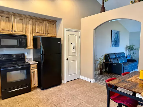 Eagle Mountain, UT 84005,1526 E SHADOW DR