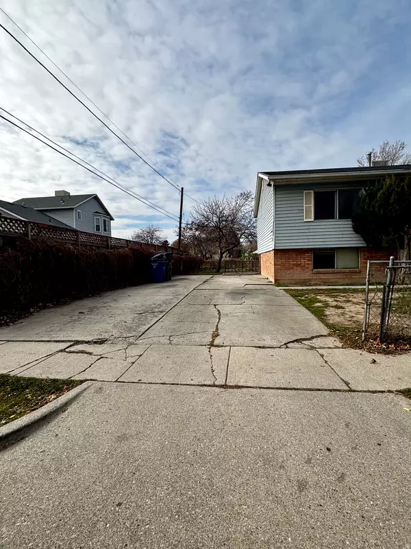 West Valley City, UT 84119,3950 S 3485 W