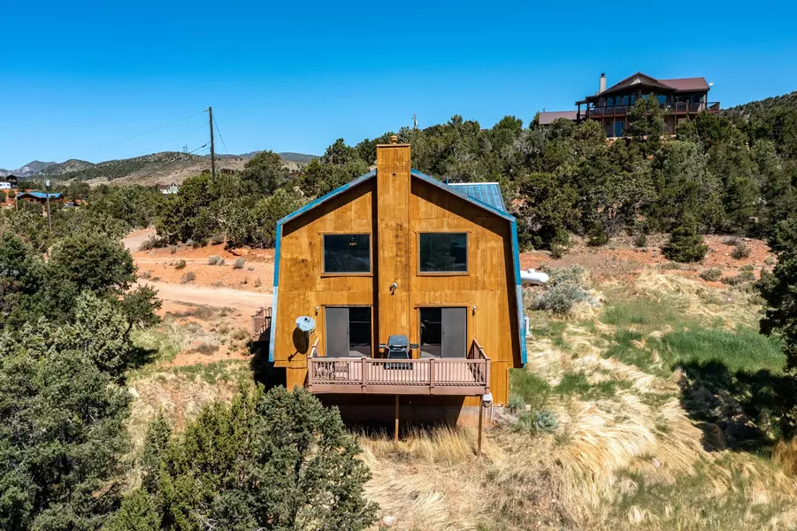 122 N PINE VIEW DR, Central, UT 84722