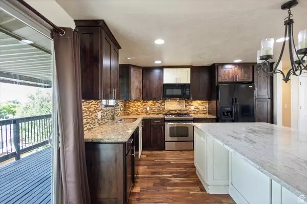 Sandy, UT 84093,8492 S MESA DR E