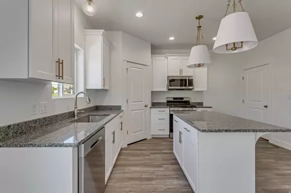 Eagle Mountain, UT 84005,1303 E WILLBUR LN #514