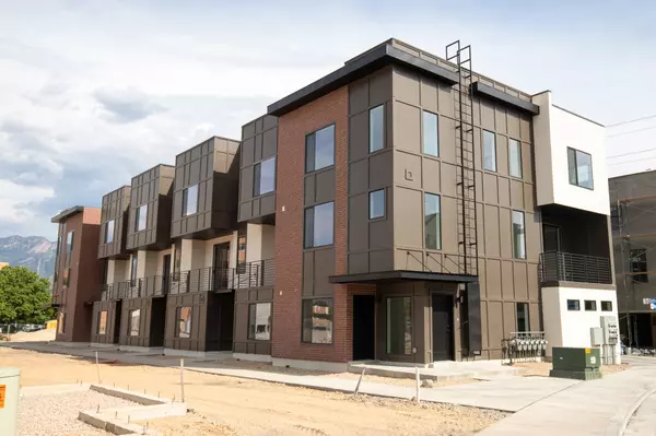 597 E BETSEY COVE CV S #24, Salt Lake City, UT 84107