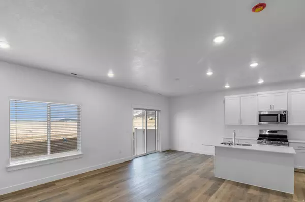 Smithfield, UT 84335,787 W 600 N