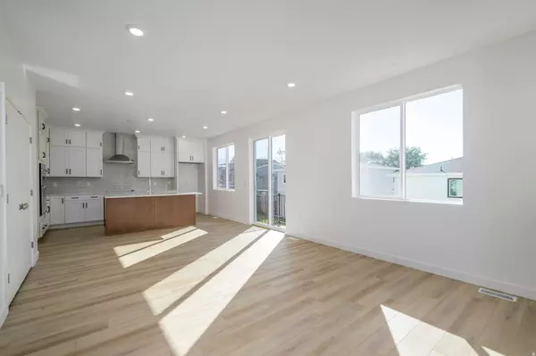 Murray, UT 84123,913 W BULLION ST #10