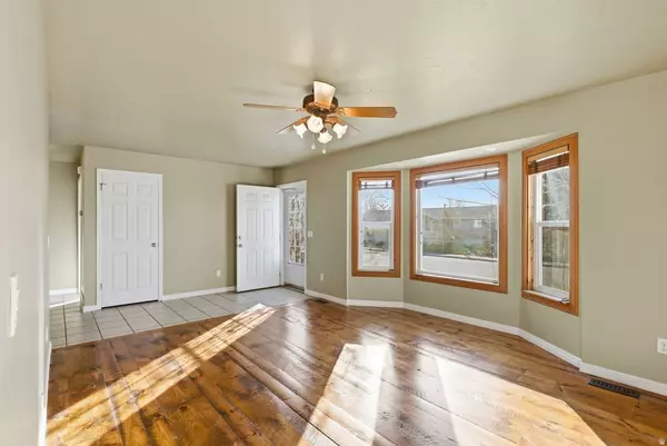 Lehi, UT 84043,225 E 1350 N