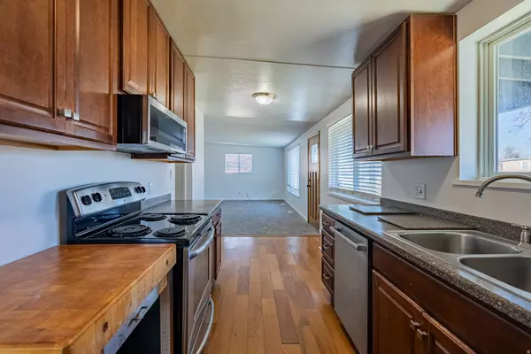 Taylorsville, UT 84123,5068 S CHEERFUL DR W