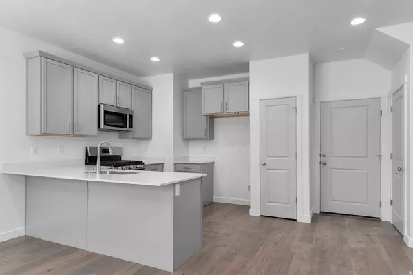 Lehi, UT 84043,1831 N 3530 W