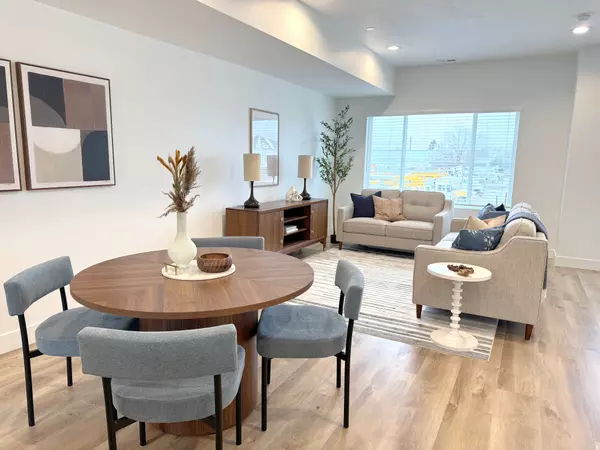 Salt Lake City, UT 84104,971 W 1700 S #116