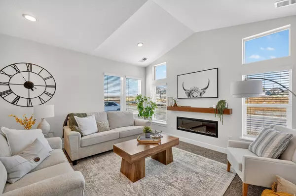 Saratoga Springs, UT 84045,1481 N SARATOGA VIEW LN #B