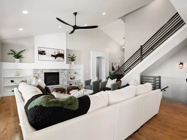 Riverton, UT 84065,13283 S LUCKY DOG LN W