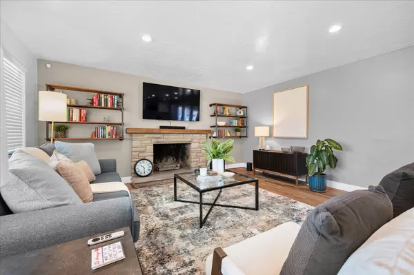 Cottonwood Heights, UT 84121,1837 E BROOKHILL DR