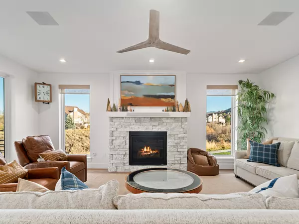 Huntsville, UT 84317,6384 E 725 S #49