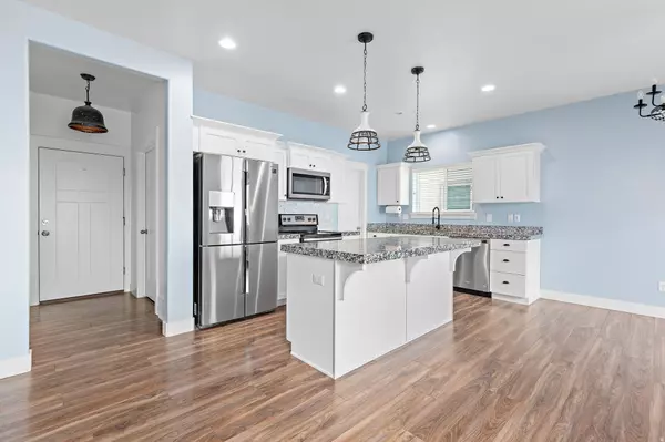 Vineyard, UT 84059,64 W 470 N