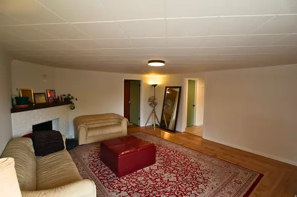 Provo, UT 84606,245 S 500 E