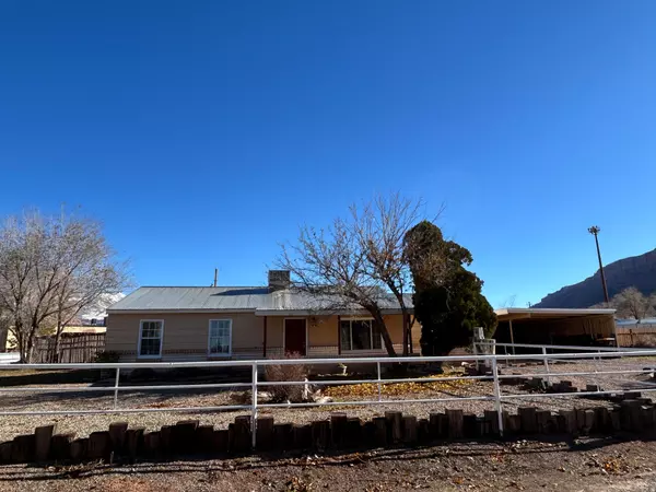 4908 SUNNY ACRES LN, Moab, UT 84532