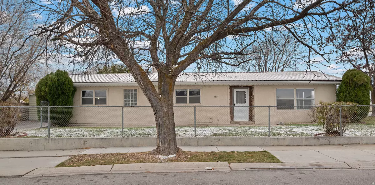 West Jordan, UT 84088,3827 W COUNTRY SQUIRE DR S