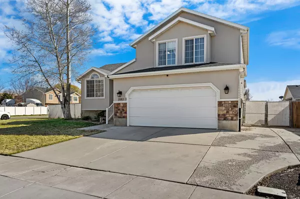 Clinton, UT 84015,2083 W 2220 N