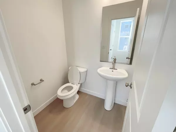 Saratoga Springs, UT 84045,921 S MATHILDA DR #261