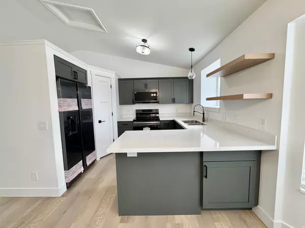 West Valley City, UT 84119,2085 W 3800 S