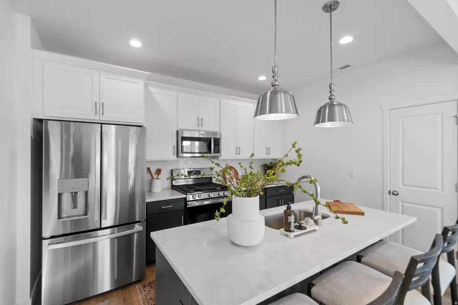 871 S MATHILDA DR #246, Saratoga Springs, UT 84045