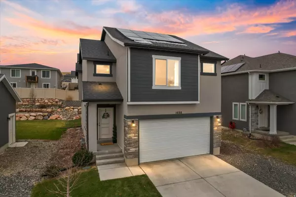 1698 S FREESTONE BLVD, Santaquin, UT 84655