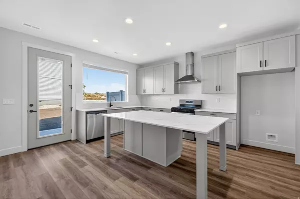 Plain City, UT 84404,2788 W 2775 N #104