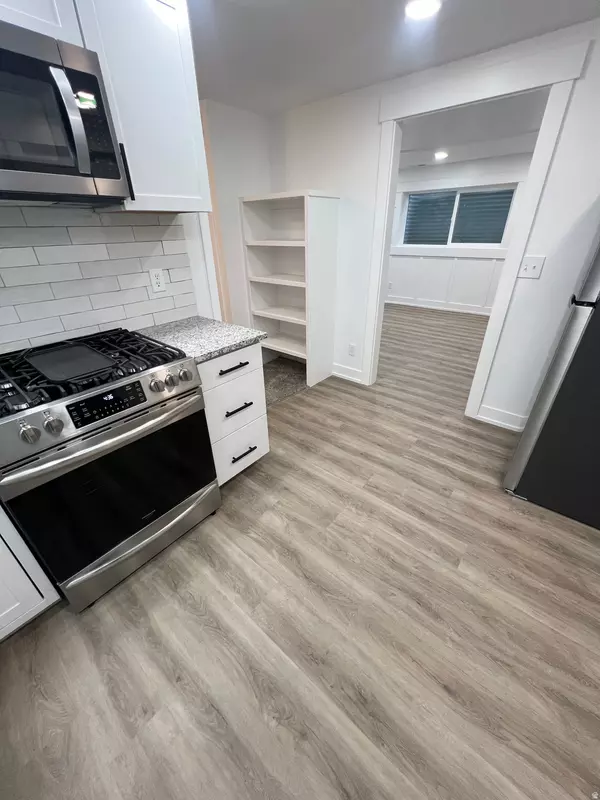 Holladay, UT 84117,1872 E CRESTHILL DR S #B