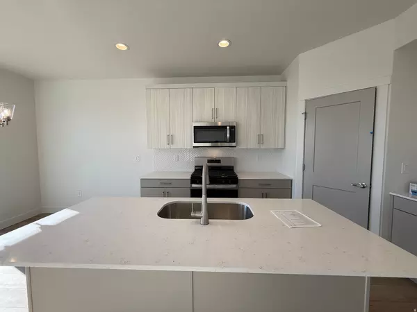 West Haven, UT 84401,4621 W 3725 S #253