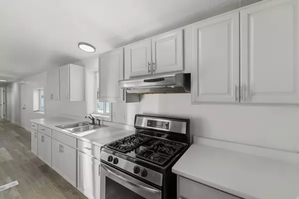 Tremonton, UT 84337,900 W MAIN ST #60