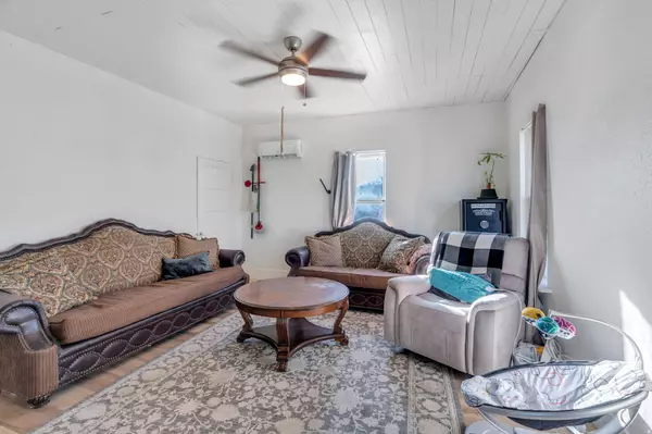 Nephi, UT 84648,496 N 200 E