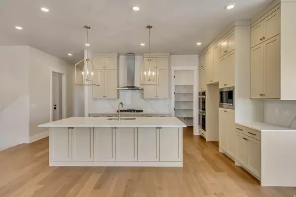 Draper, UT 84020,261 E CONCORD FARM LN #6