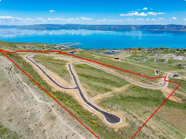 265 N LAKEVIEW TRAVERSE RD #16, Garden City, UT 84028