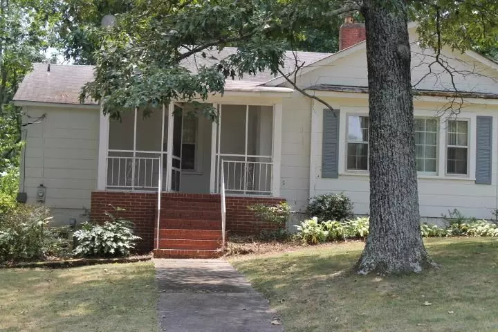 Fort Payne, AL 35967,308 S 5th Street