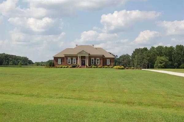 26453 Thach Road, Athens, AL 35613