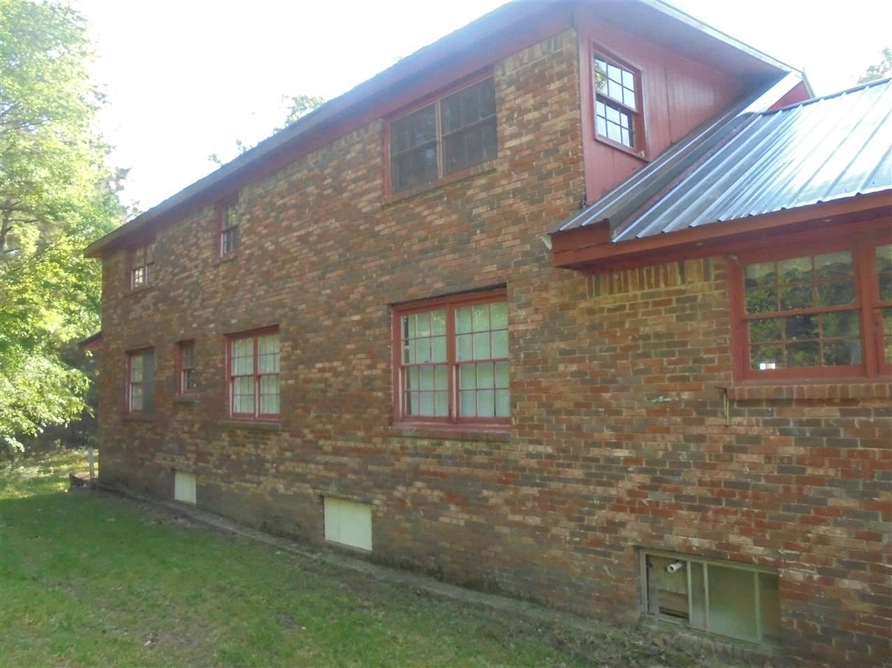 Attalla, AL 35954,1398 Highway 77 #1